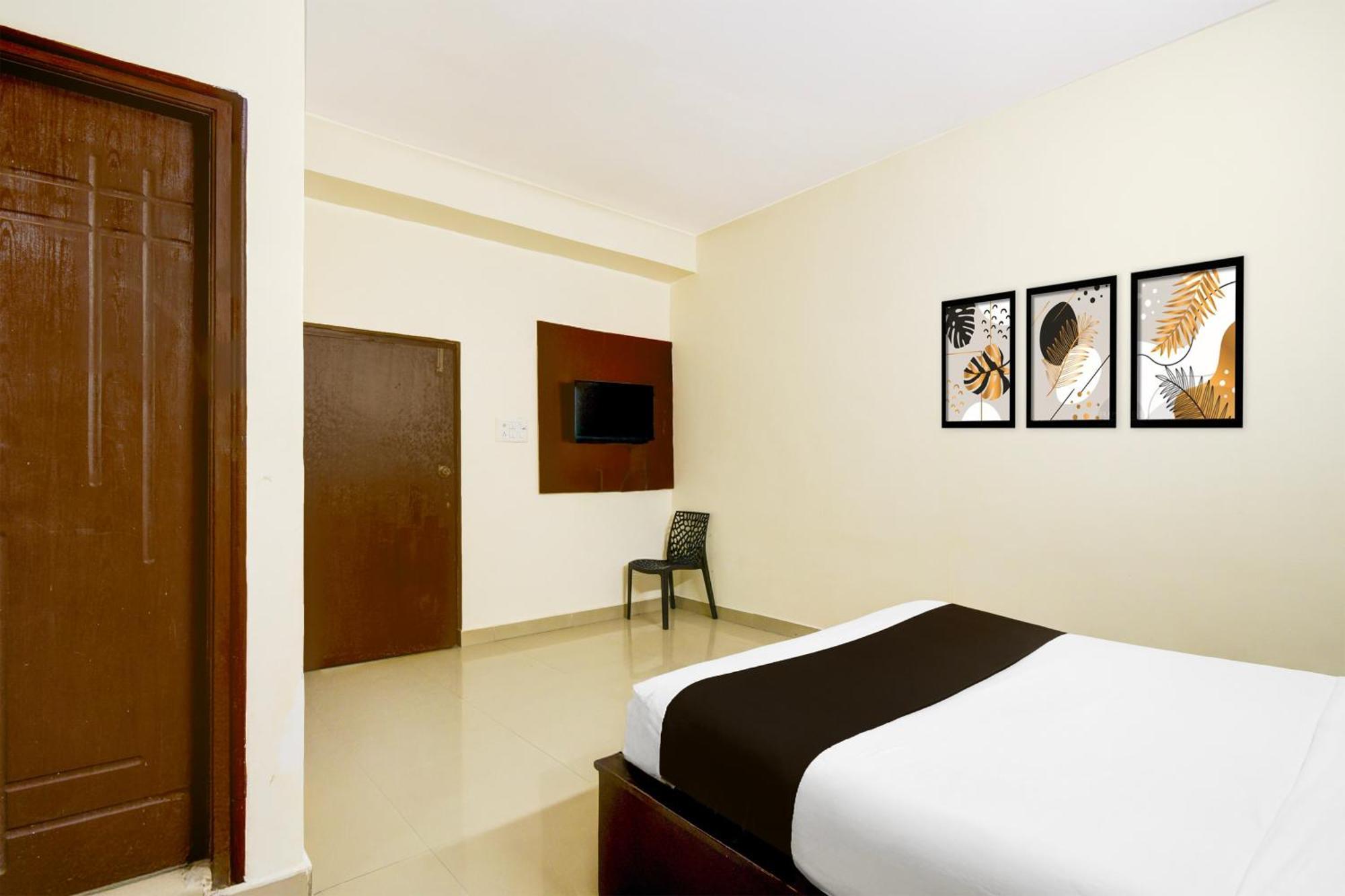 Collection O Peddamma Gudi Formerly Loyal Suits Hotel