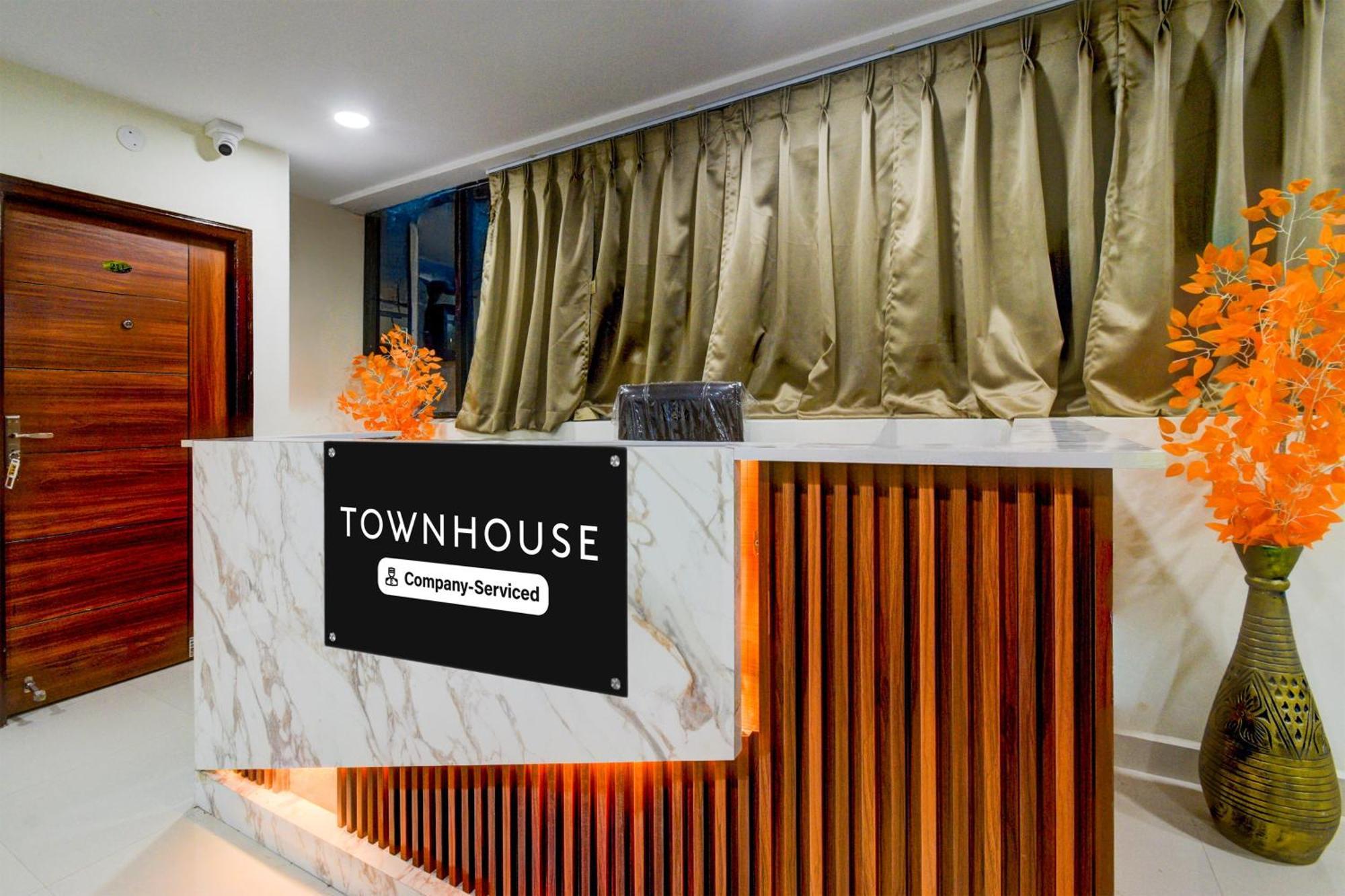 Super Townhouse Kukatpally North Formerly Munagala Arcade Hotel 2*