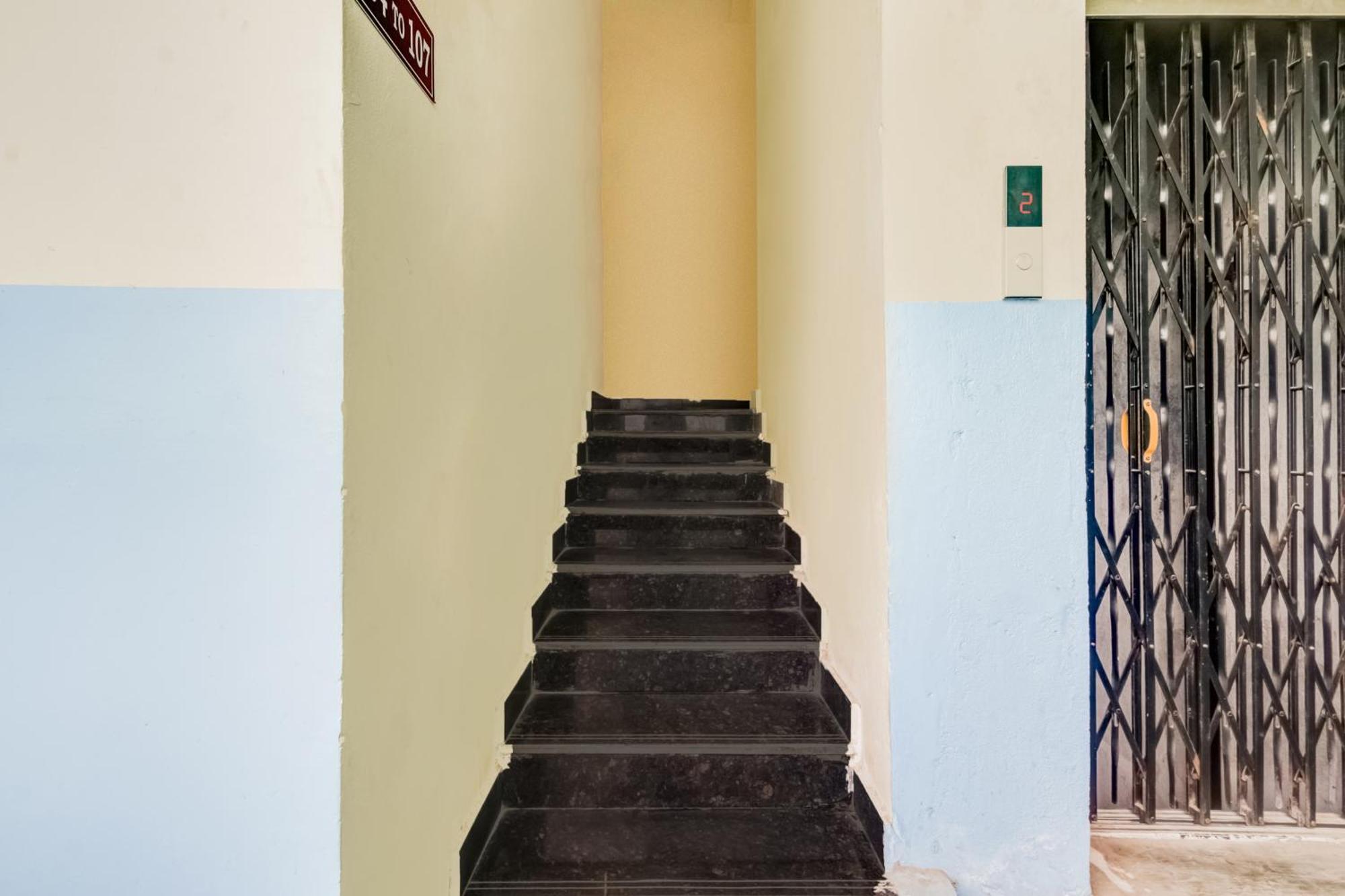 Collection O Dilsukhnagar Metro Station Formerly Simra Relax 3*