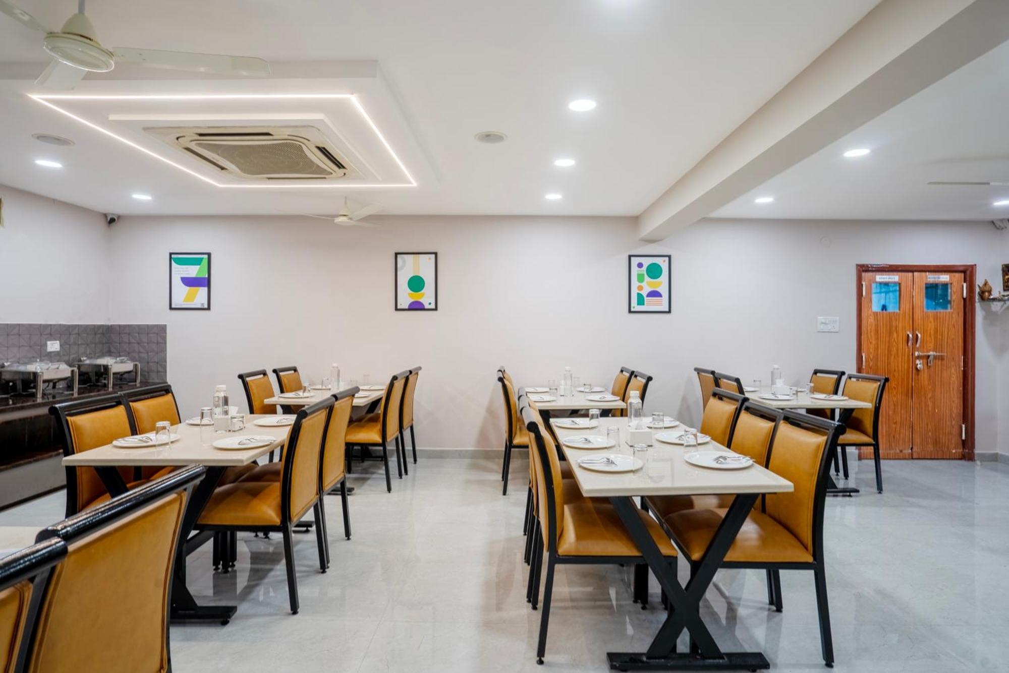 Hotel Treebo Pride Raidurg Hyderabad
