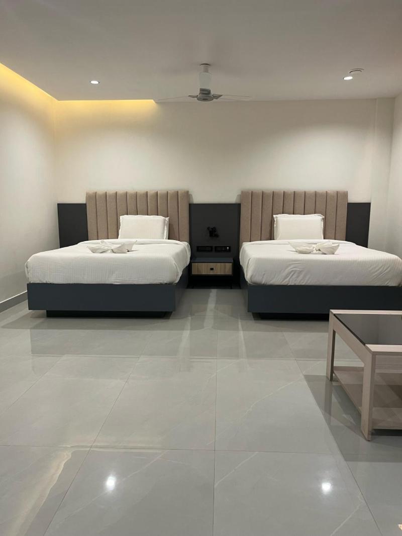 Hotel Ayana & Convention *