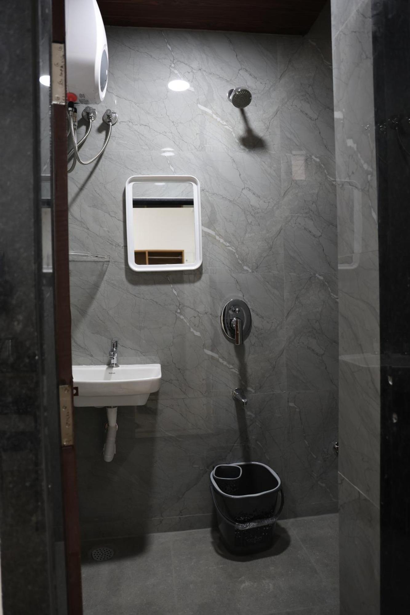 Hotel Innzoy - Tngo Colony Hyderabad