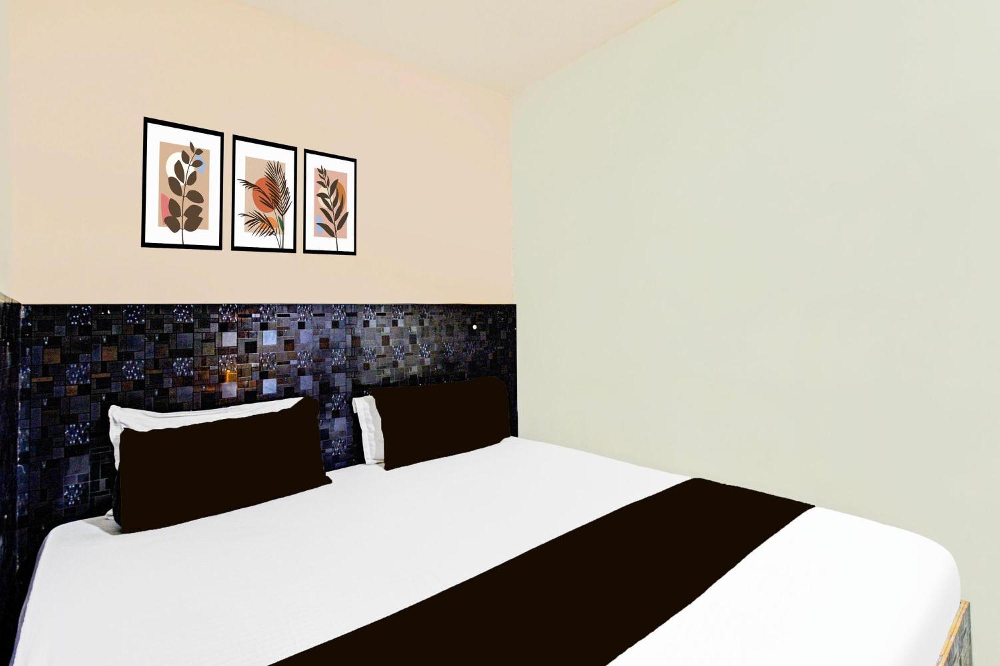 Hotel Spot On Kamal Delux