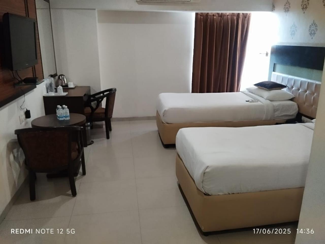 Sitara Grand L.b. Nagar Hotel