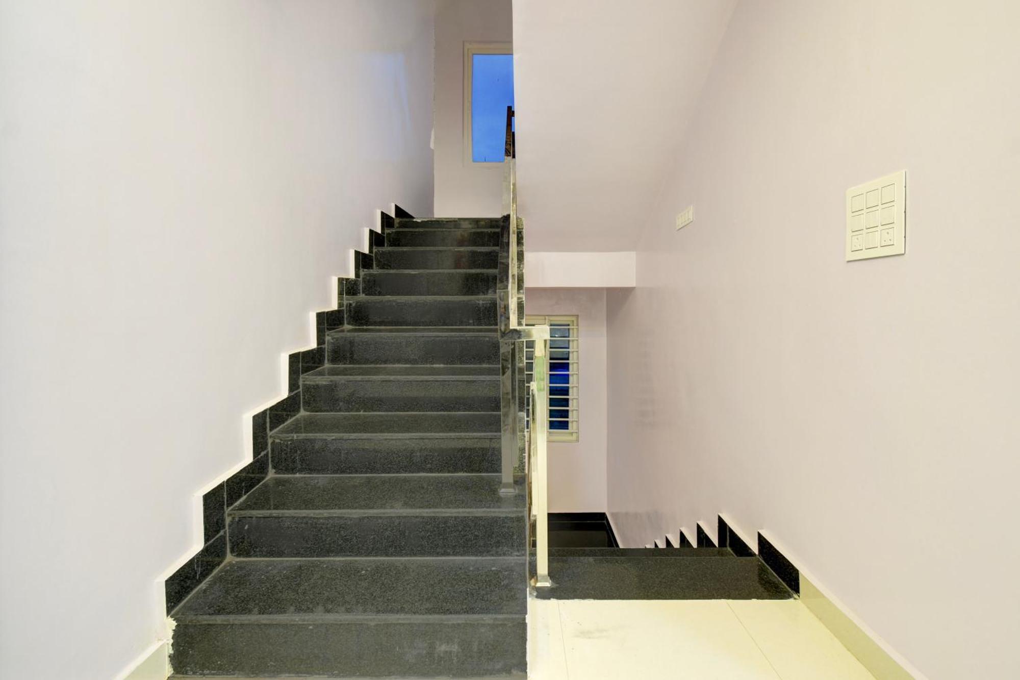 Hotel O Genz Lavish Syays Hyderabad