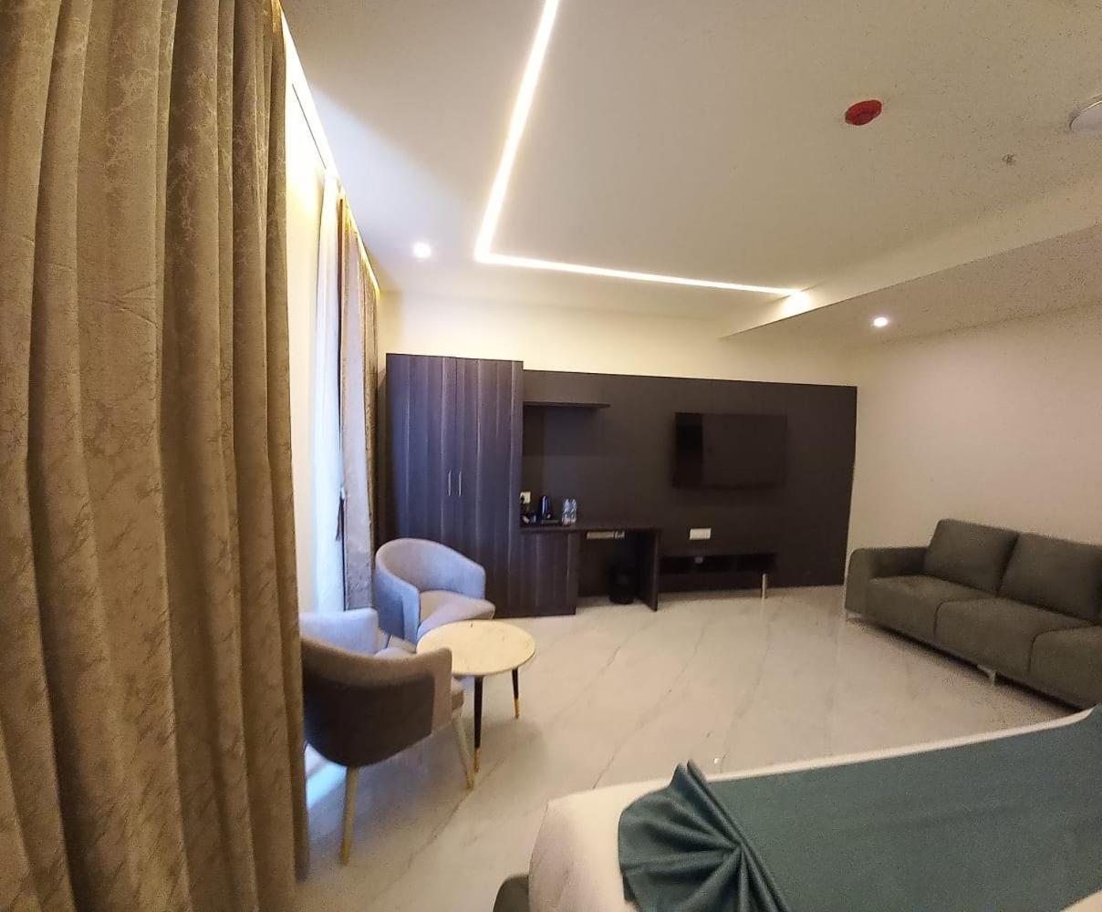 Town Square Hotel 4*