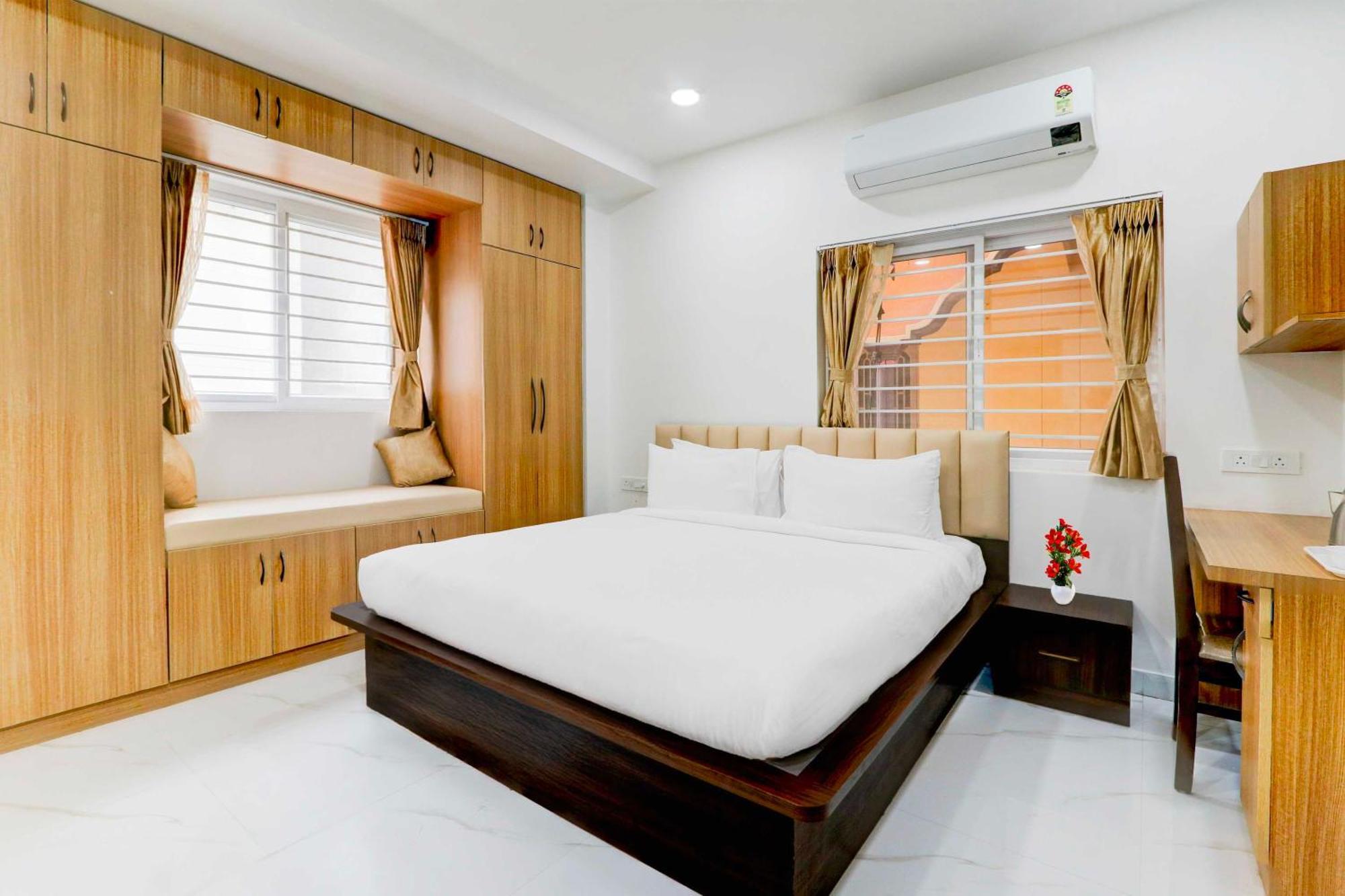 Townhouse Chanda Nagar Gsm Mall 4*