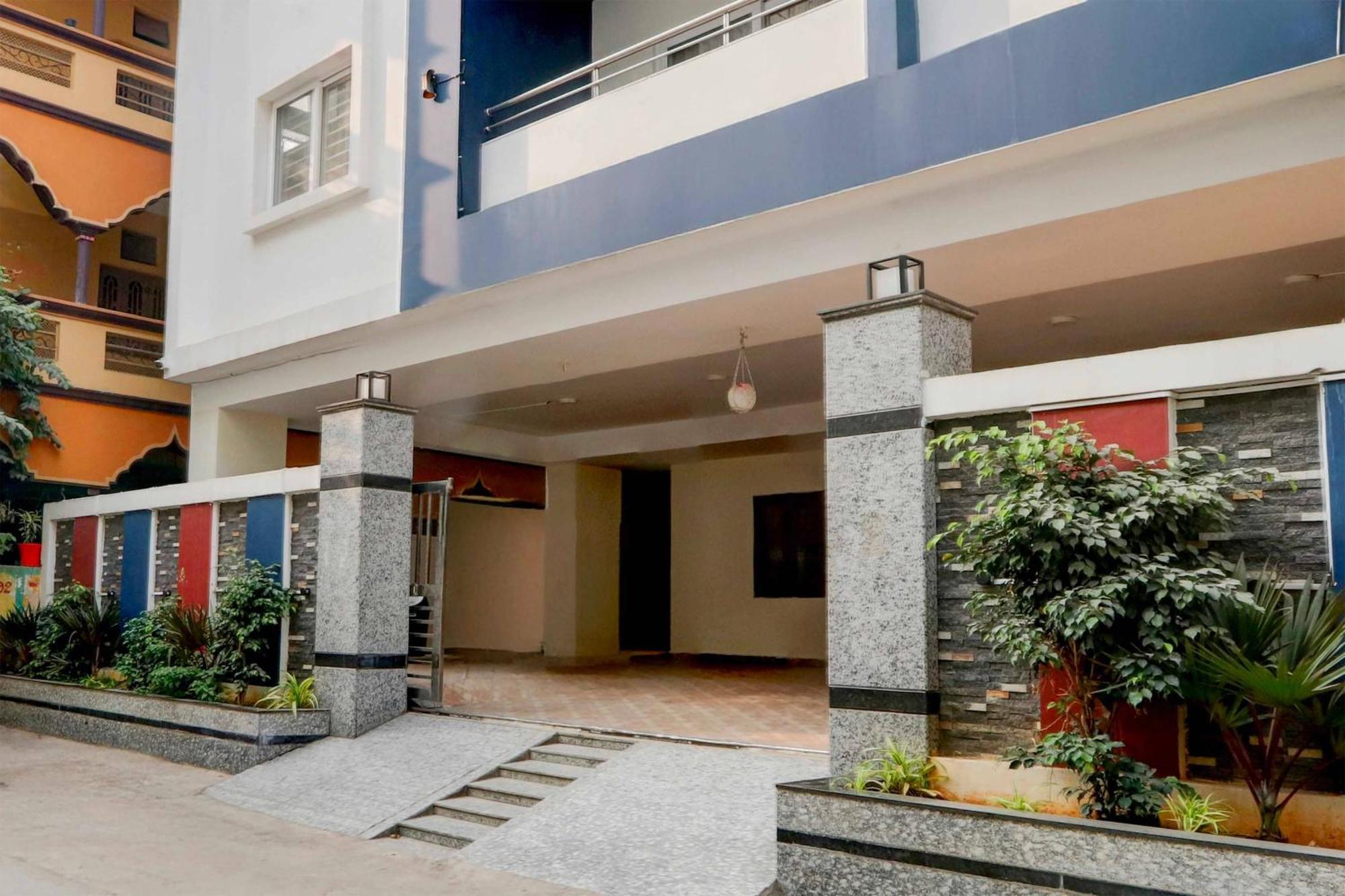 Townhouse Chanda Nagar Gsm Mall Hotel Hyderabad