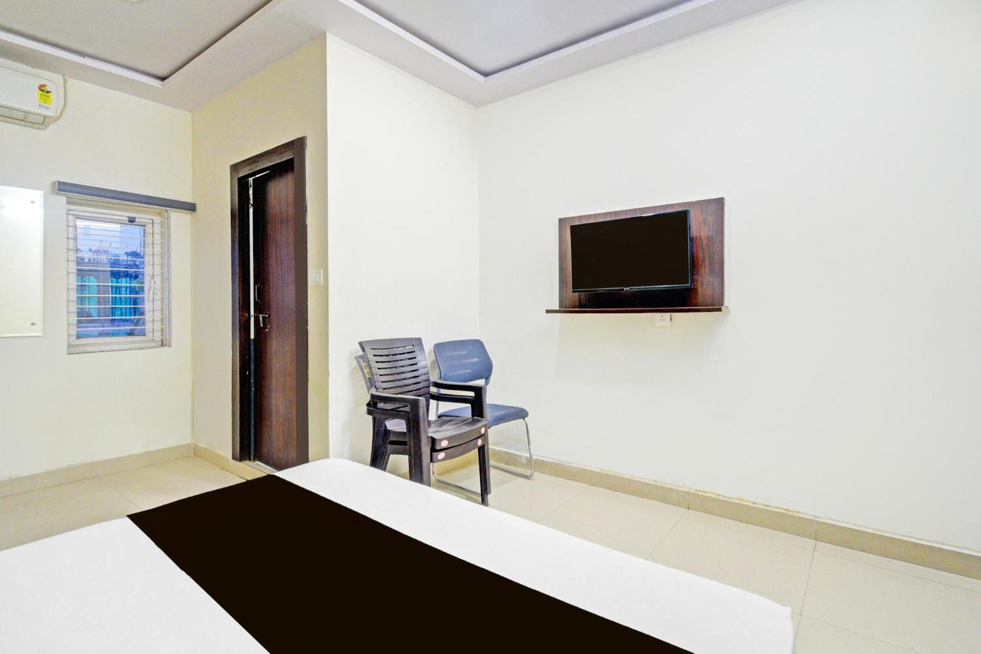 Hotel Hotel O Mayur Inn