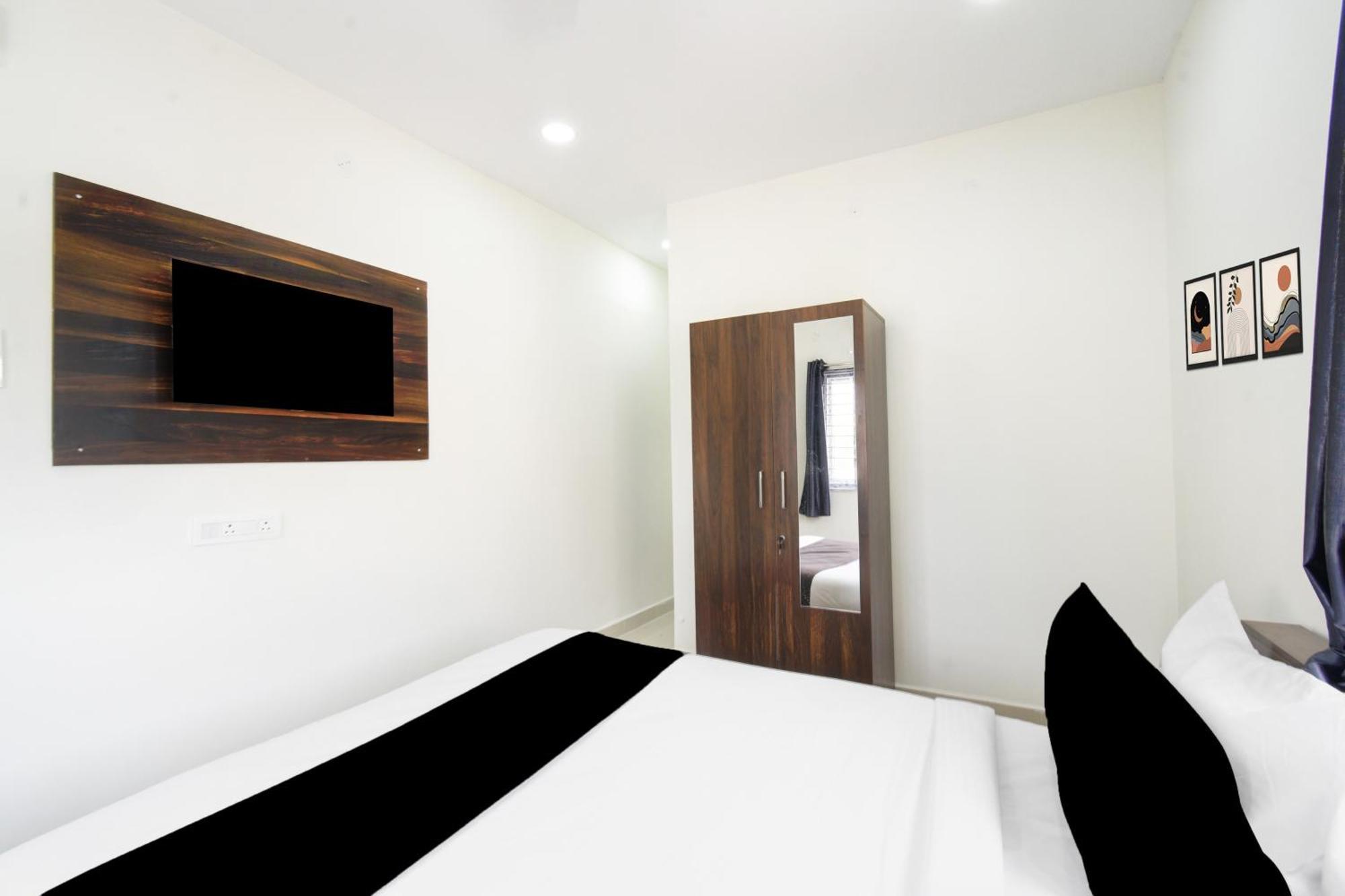 Townhouse Badangpet Crossway Formerly Balapur Hotel