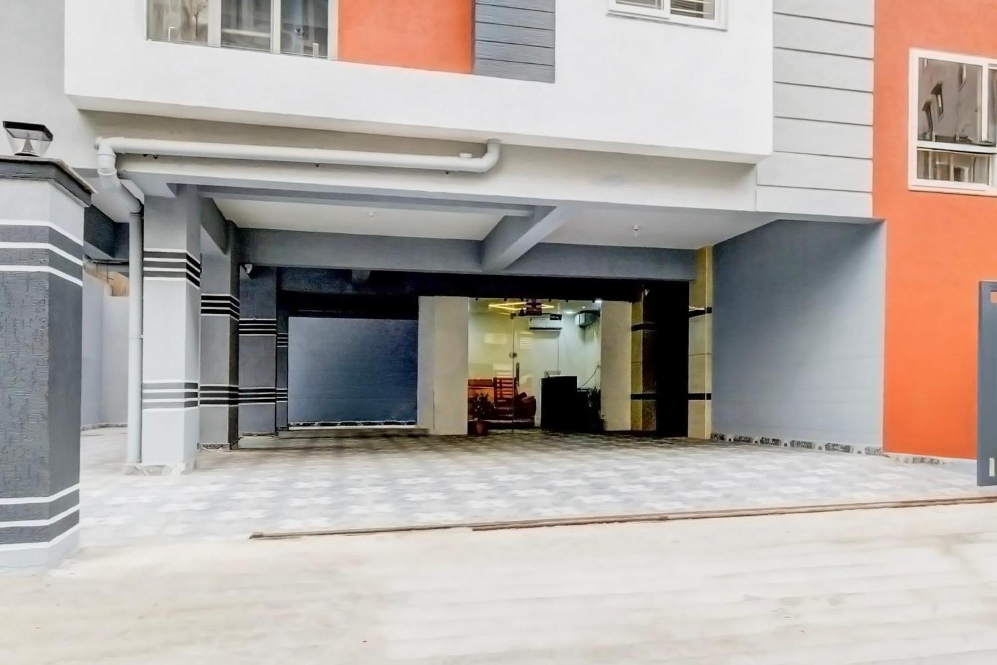 Hotel Super Townhouse Nallagandla Nest