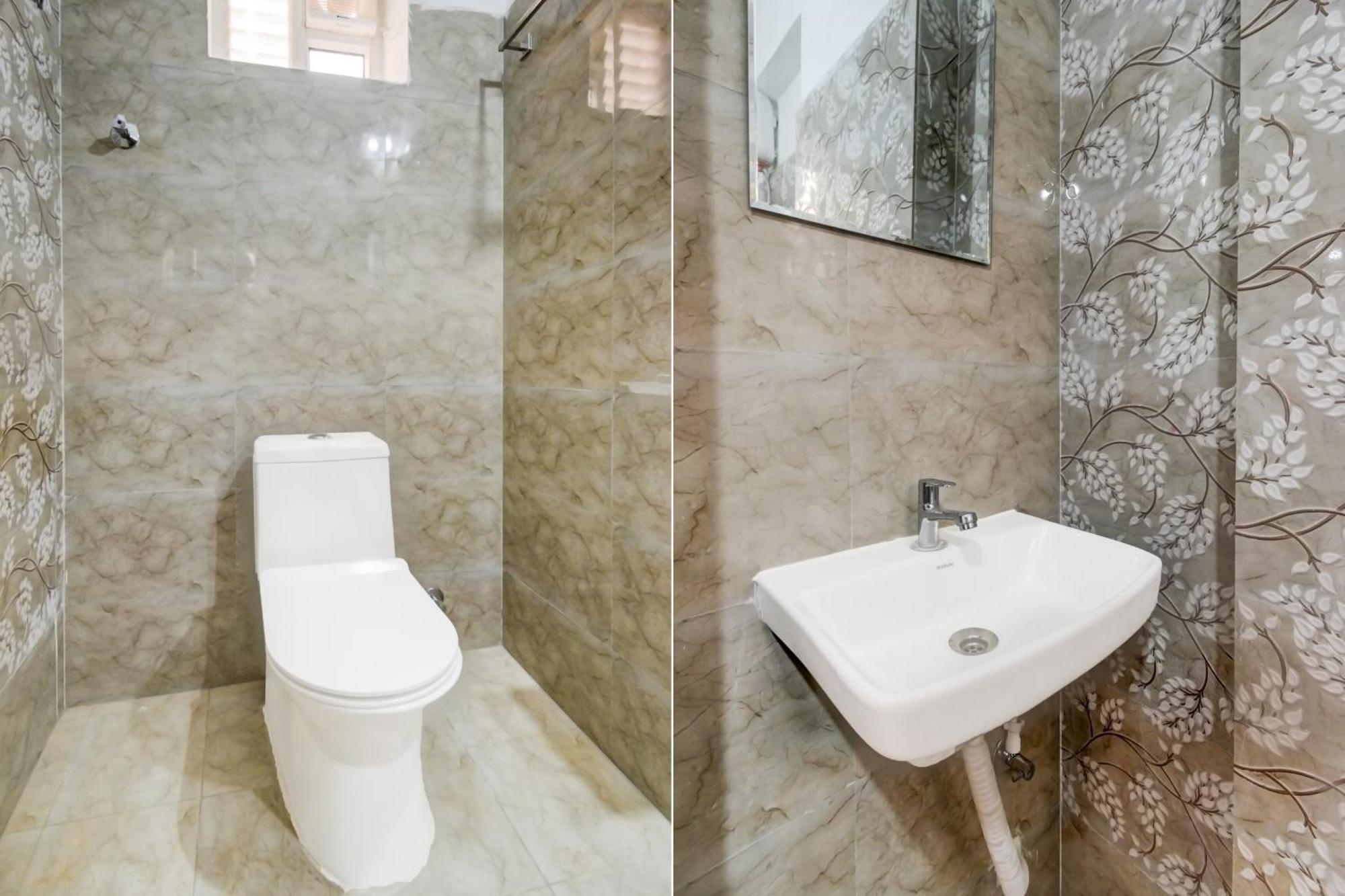Super Townhouse Nallagandla Nest Hotel 4*