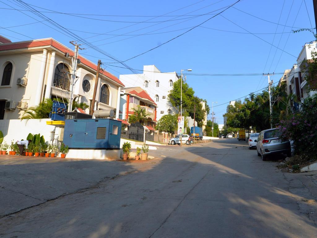 Hotel Oyo Banjara Hills Mla Colony