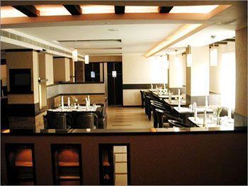 Hotel Amogh Urvasi 3*