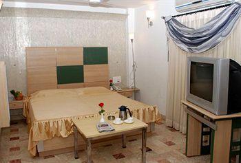 Hotel Tanisha 3*