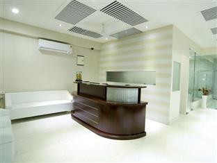 O Palak Residency Near Erragadda Metro Station Hotel