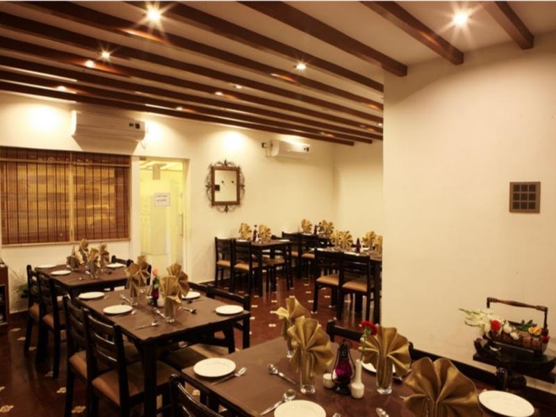 Hotel Oyo Flagship 2207 Transit 3*