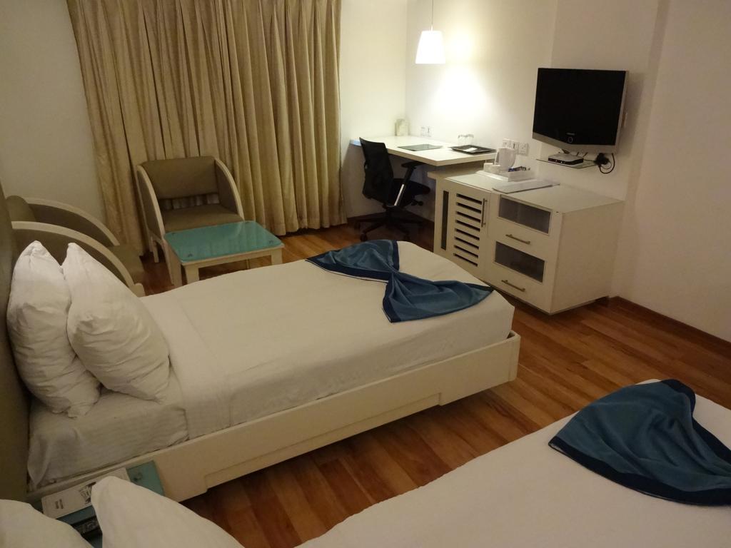 The Central Court 3* Hyderabad