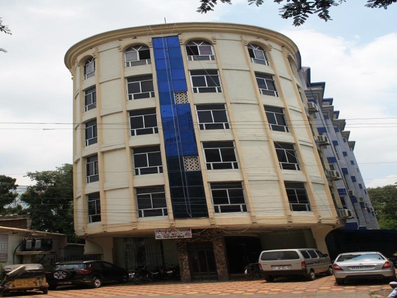 Hotel Rainbow Saphire Lakdikapul 3*