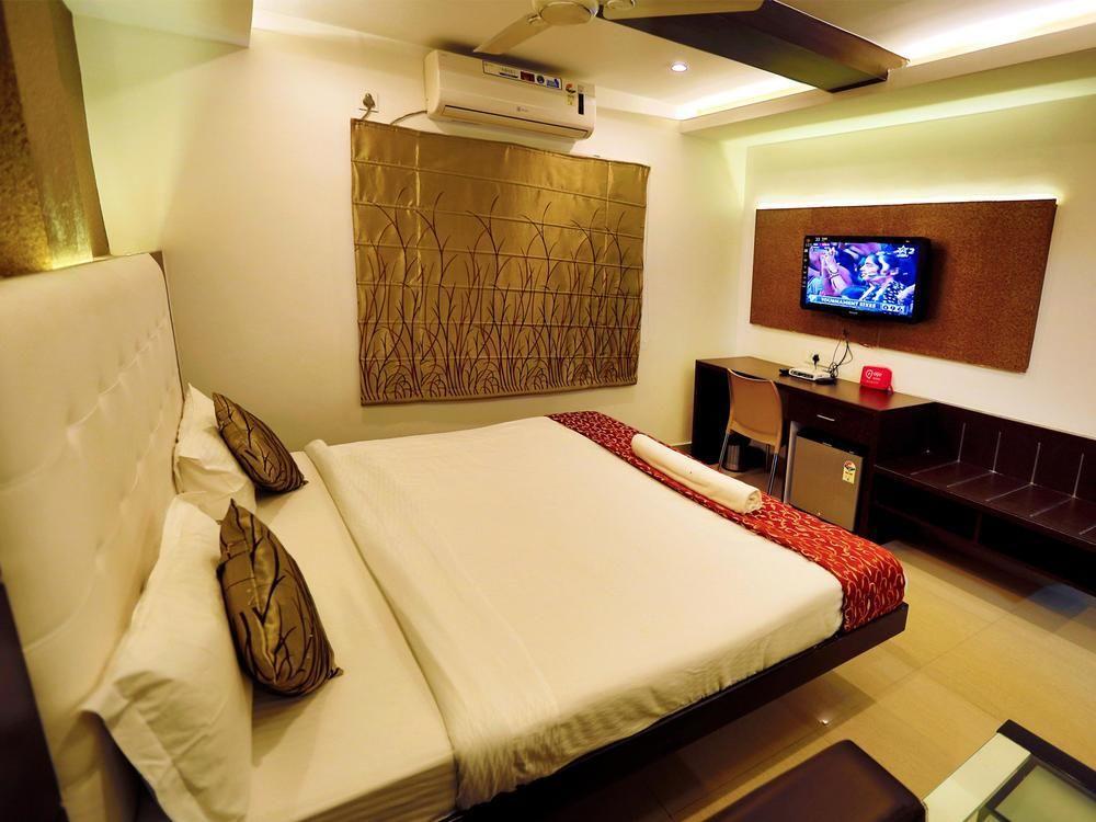 Oyo Hitech City