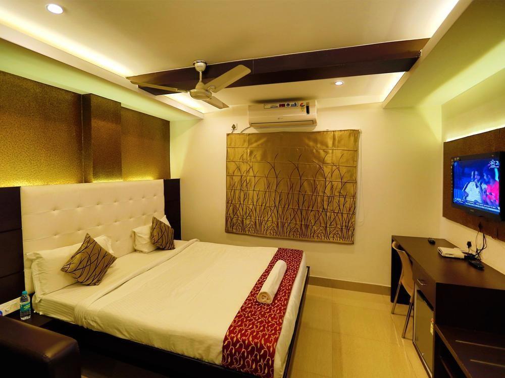 Hotel Oyo Hitech City 3*
