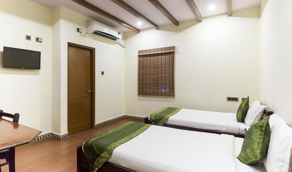 Hotel Oyo Flagship 2207 Transit