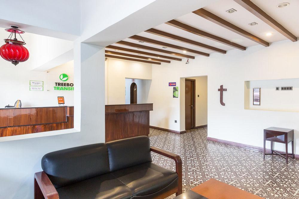 Hotel Oyo Flagship 2207 Transit