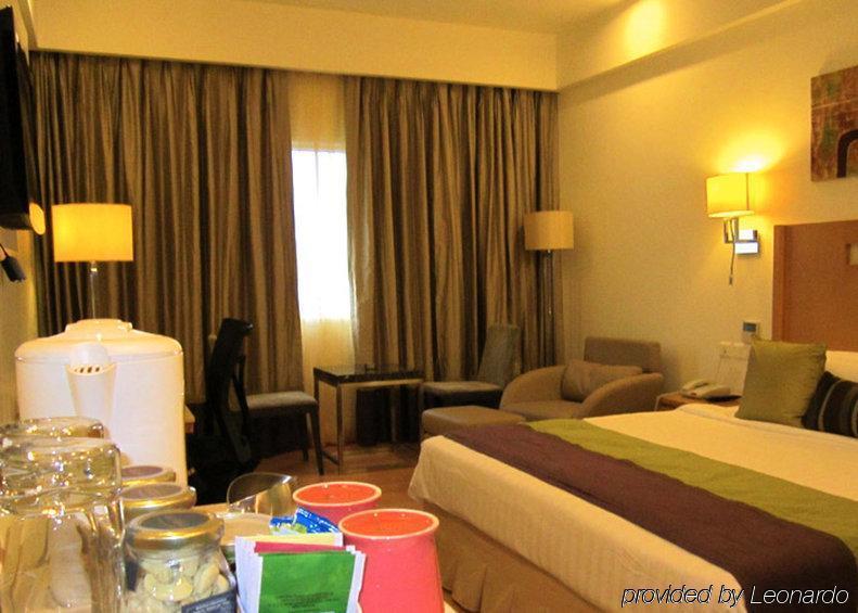 Manasarovar - The Fern Hotel