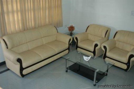 Super Collection O Begumpet Formerly Alpine Glow Sunrise Apartment