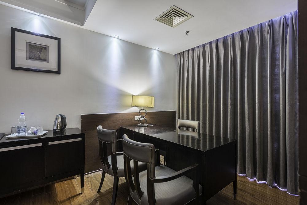 Capital O 9960 Hotel Grand Himayat 3* Hyderabad