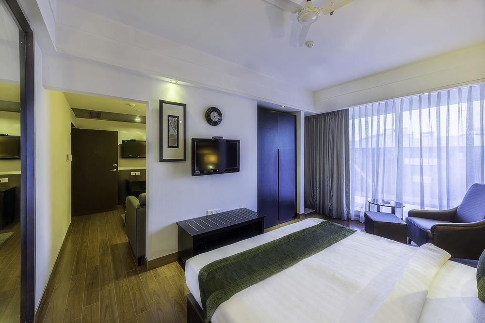 Capital O 9960 Hotel Grand Himayat Hotel Hyderabad