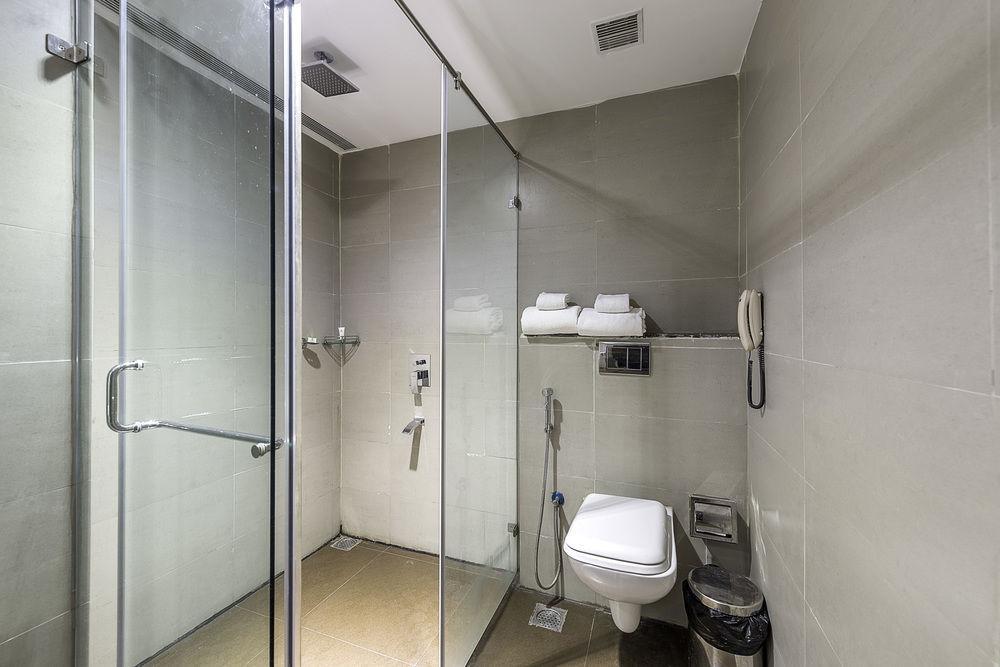 Capital O 9960 Hotel Grand Himayat 3*