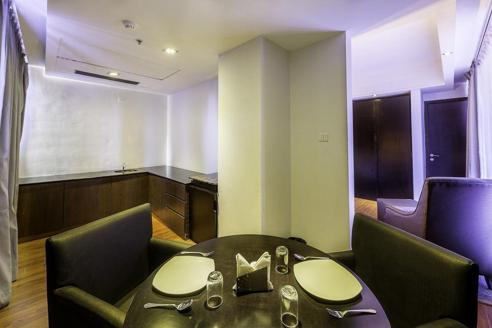 Capital O 9960 Hotel Grand Himayat 3* Hyderabad