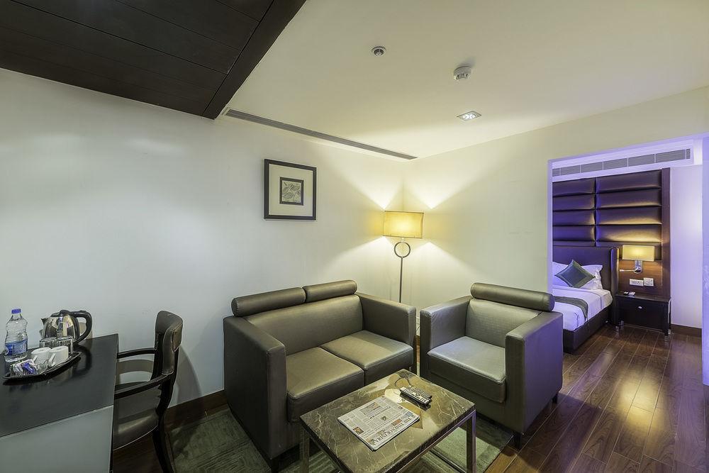 Capital O 9960 Hotel Grand Himayat Hotel 3*