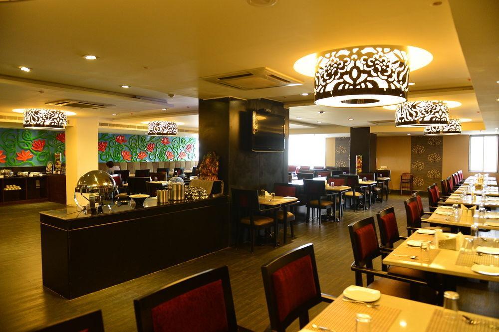 Capital O 9960 Hotel Grand Himayat Hotel Hyderabad
