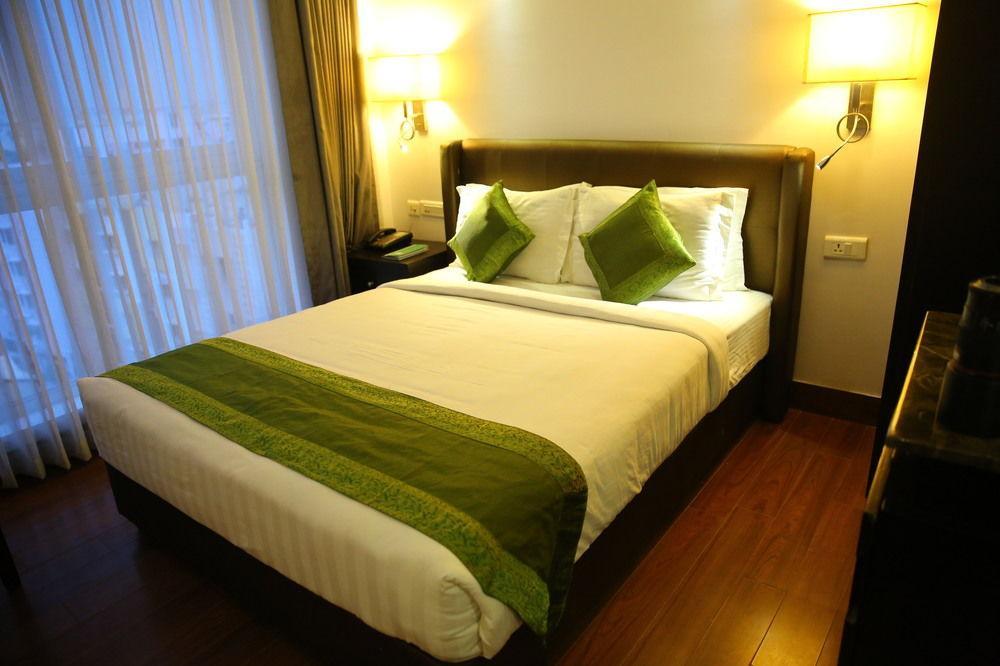 Capital O 9960 Hotel Grand Himayat Hotel Hyderabad