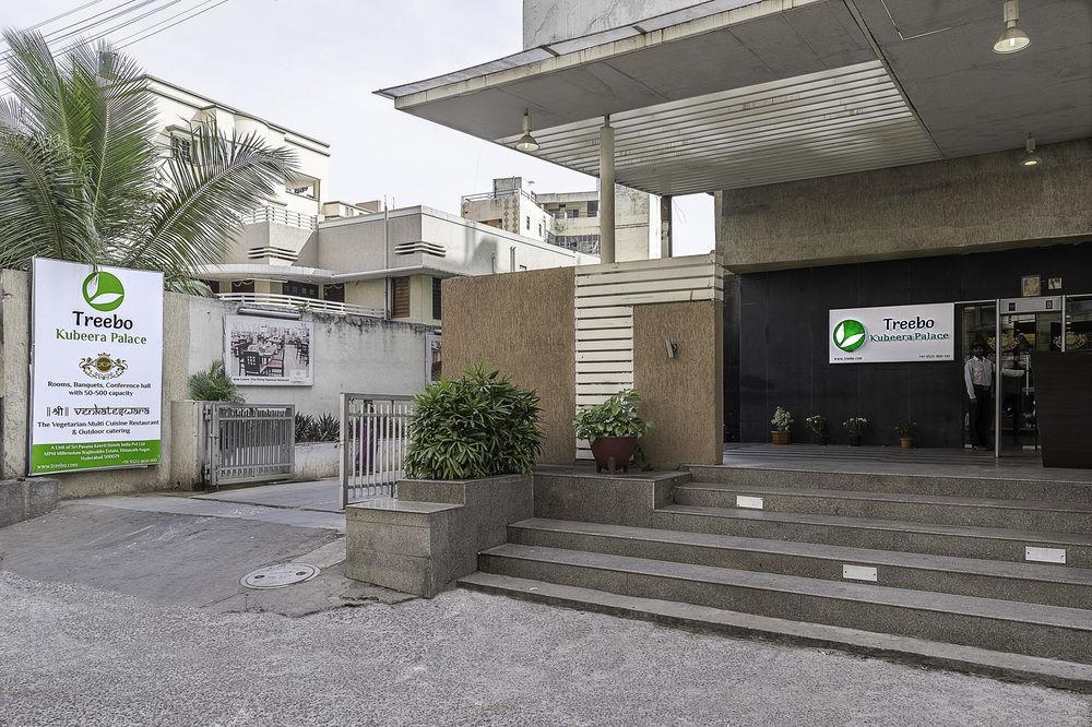 Capital O 9960 Hotel Grand Himayat 3* Hyderabad
