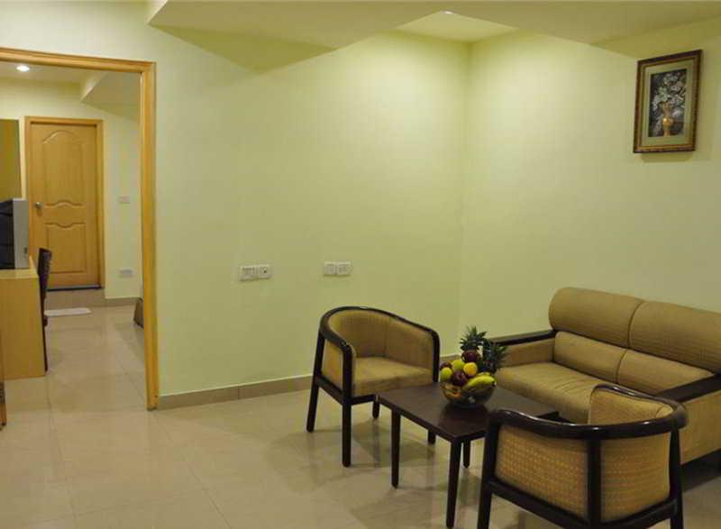 Super Townhouse Ameerpet Balkampet Road 3* Hyderabad