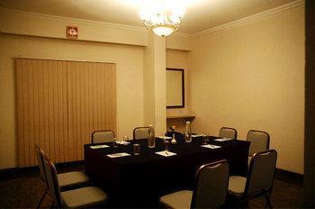 Kamat Lingapur Hotel 2*