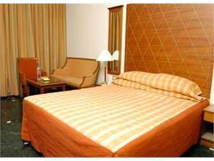 Kamat Lingapur Hotel 2*