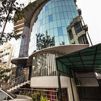 Hotel Golden Point Residency 2*