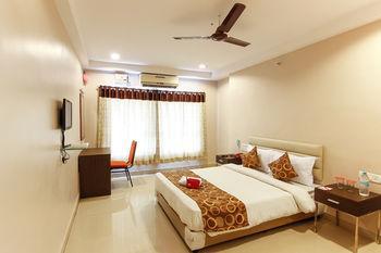 Oyo Basheerbagh 3*