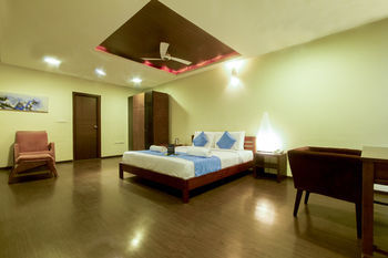Treebo Pride Botanica Hotel 3*