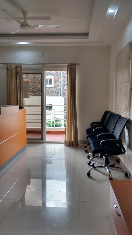 Apartment Hitech Shilparamam