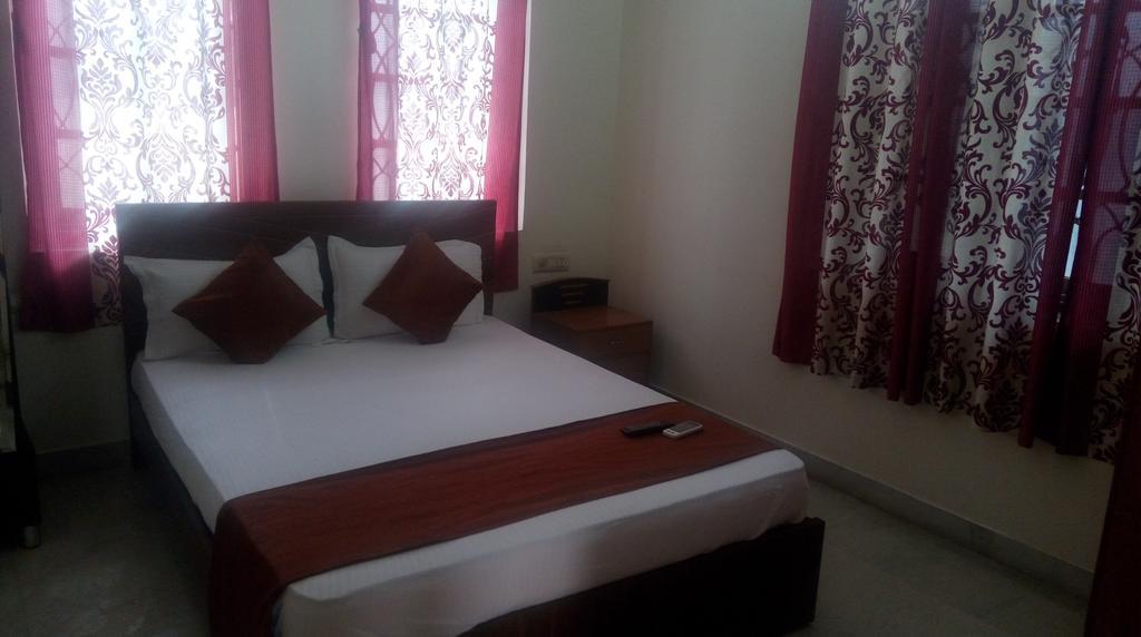Royal Comfort Suites Guest house Hyderabad