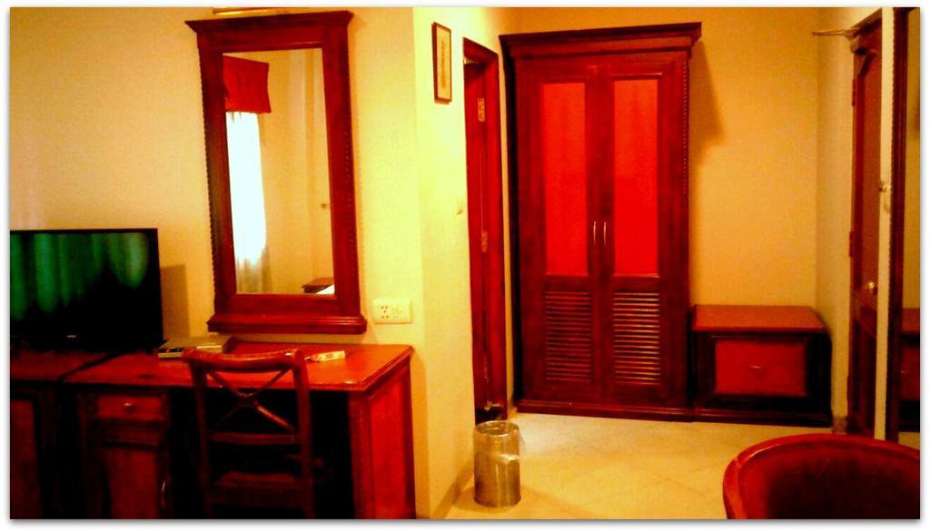 Raj International Inn