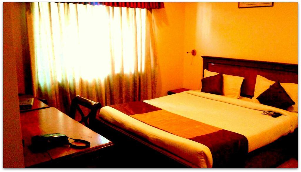 Raj International 3* Hyderabad