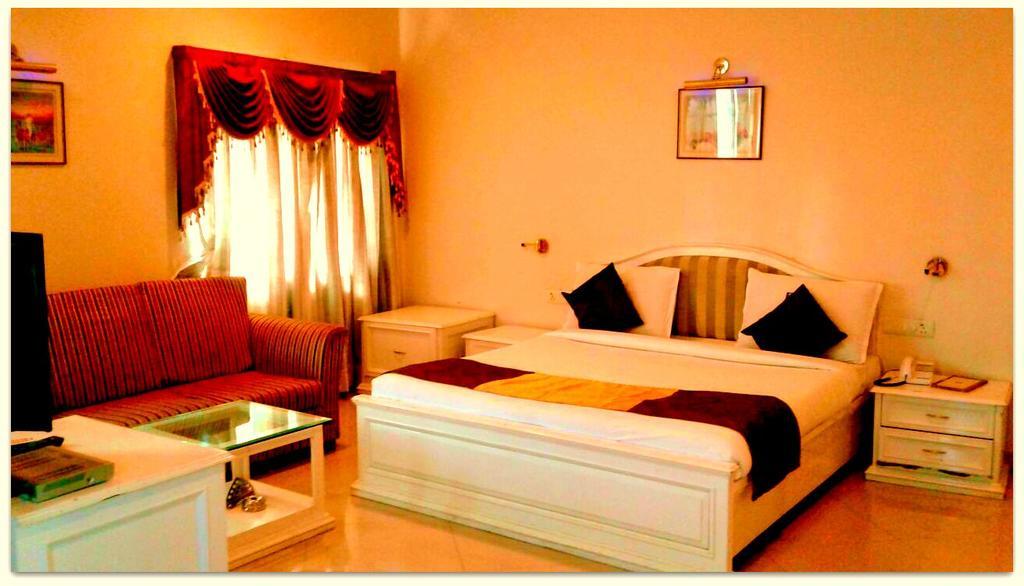 Inn Raj International