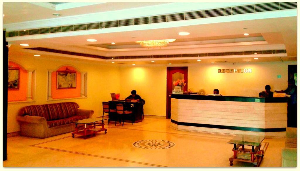 Raj International 3*