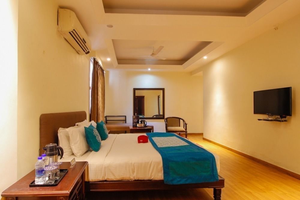 Hotel Oyo Lakdi Ka Pul Global Hospital Hyderabad